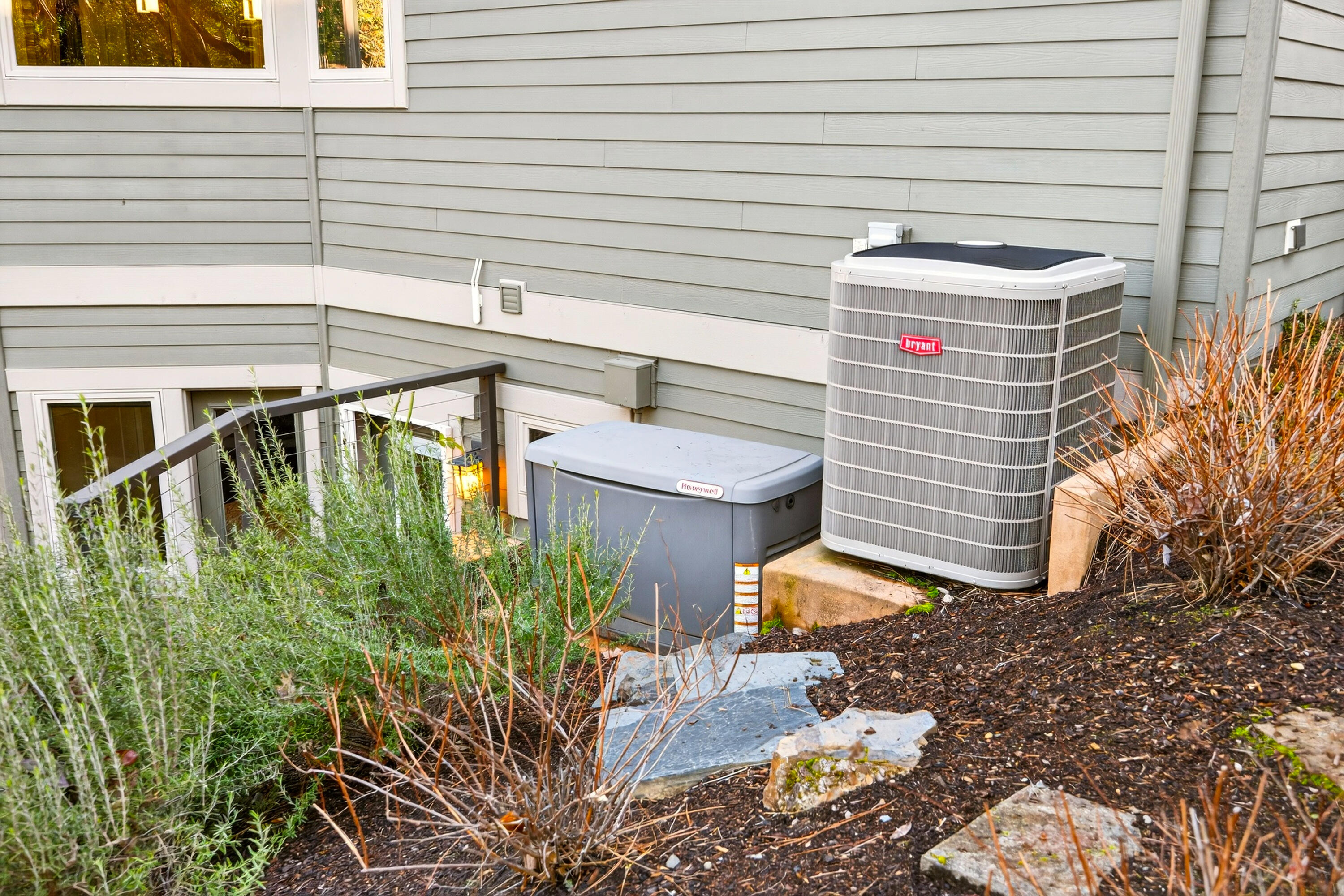930 Granite Ridge Circle Jacksonville, OR 97530 - Photo 74 of 79 400W Honeywell generator.