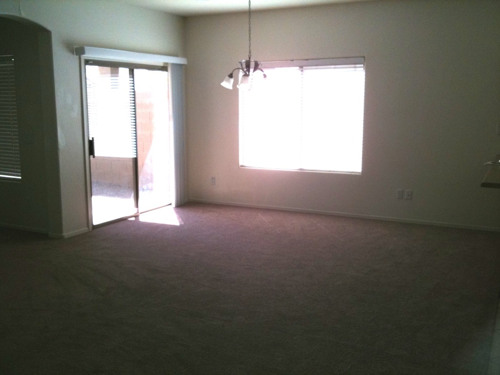2865 East Superior Road San Tan Valley, AZ 85143 - Photo 4 of 6 Dinning Room
