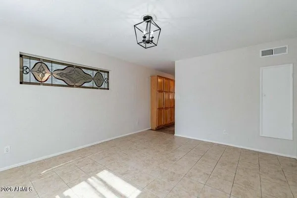 $4,495 | 505 West Howe Street, Tempe, AZ 85281