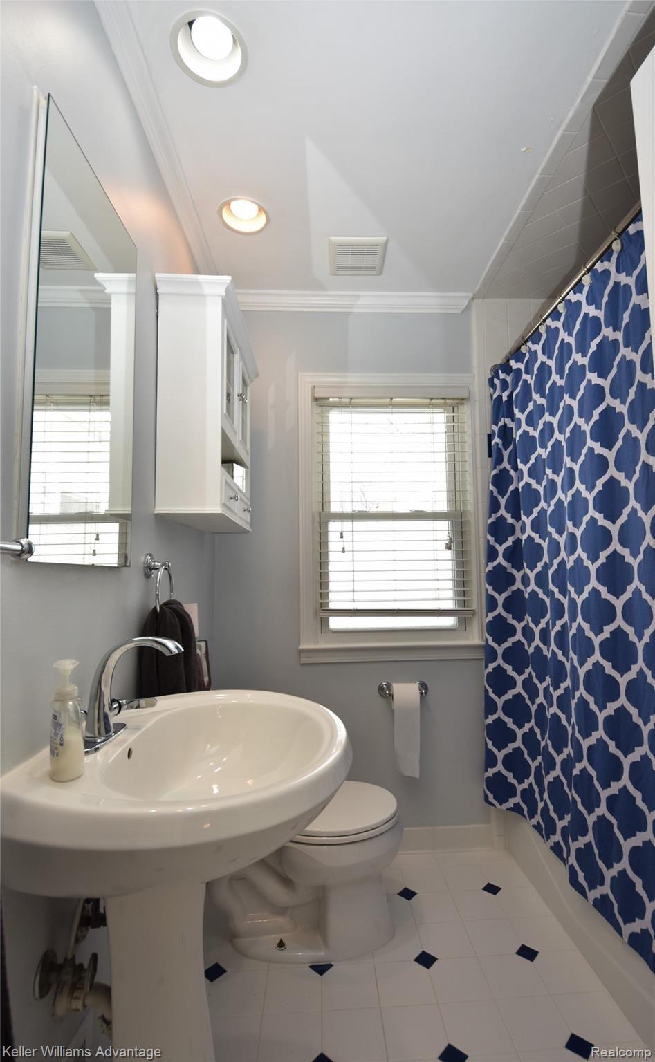 1967 Sheffield Road Birmingham, MI 48009 - Photo 17 of 34 UPDATED MAIN BATHROOM