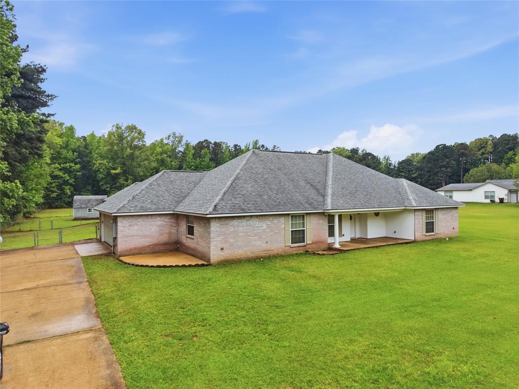 561 Wells Road Haughton, LA 71037 - Photo 3 of 39