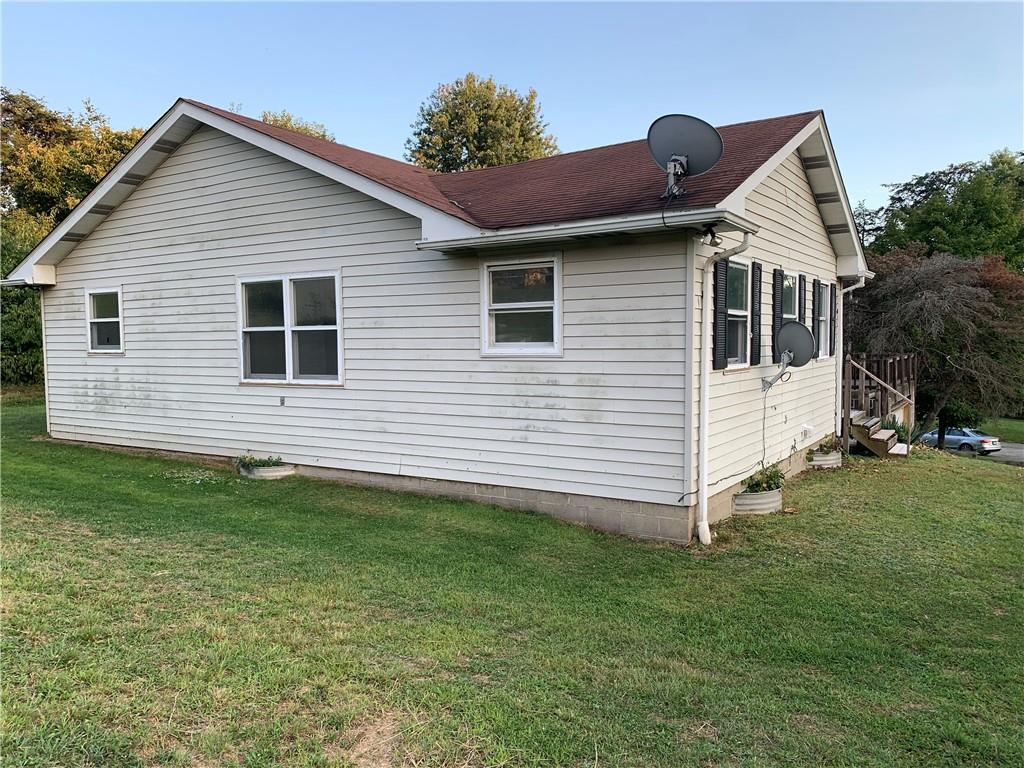 328 Chapel Road Aliquippa, PA 15001 - Photo 3 of 30 Gallery Image 3