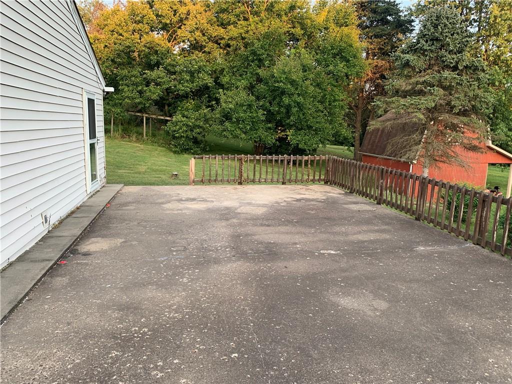328 Chapel Road Aliquippa, PA 15001 - Photo 10 of 30 Gallery Image 10