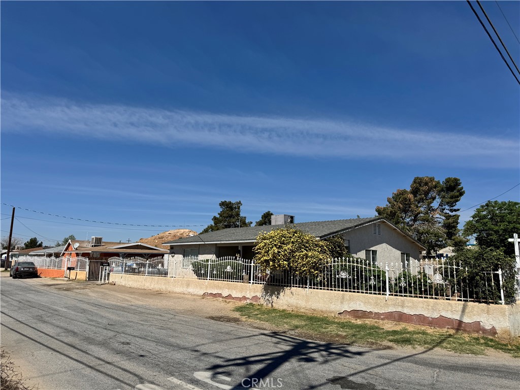 36528 Irwin Road Barstow, CA 92311 - Photo 1 of 37 Corner Unit