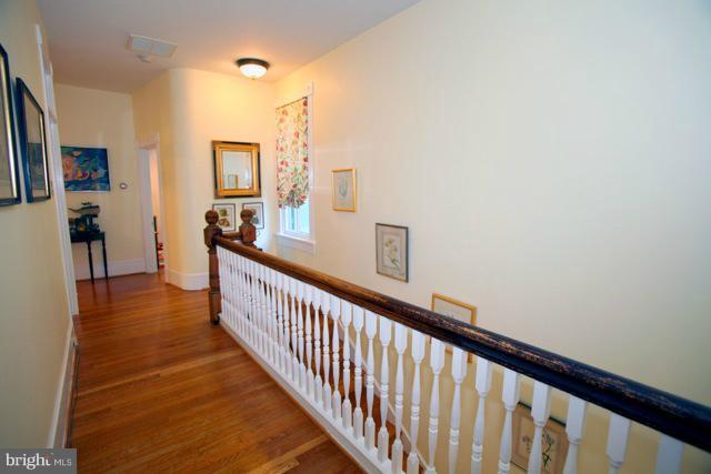 407 Hawthorn Road Baltimore, MD 21210 - Photo 17 of 30 hall