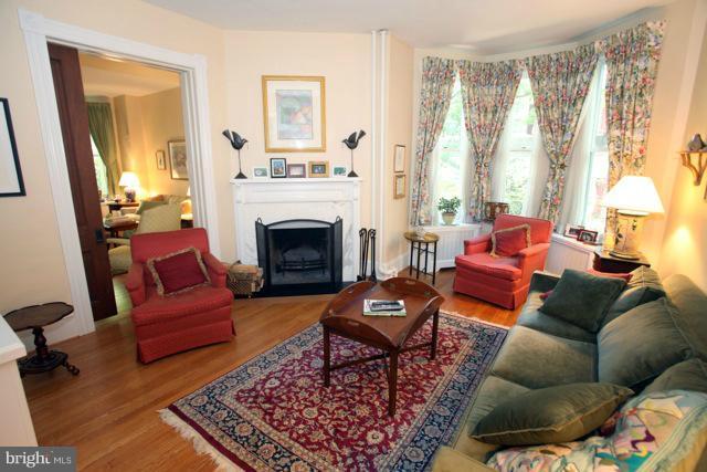 407 Hawthorn Road Baltimore, MD 21210 - Photo 25 of 30 Den 2