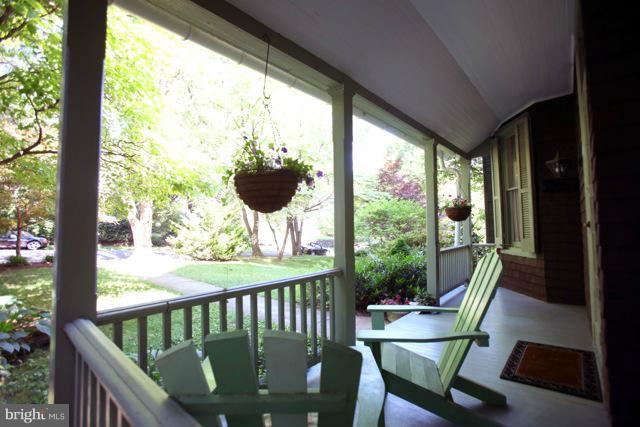 407 Hawthorn Road Baltimore, MD 21210 - Photo 9 of 30 front porch
