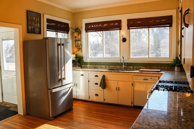 $239,500 | 311 West 7th Street, Morris, MN 56267