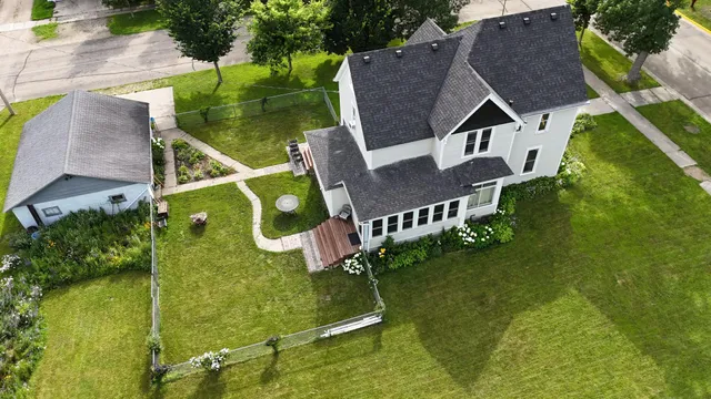 $239,500 | 311 West 7th Street, Morris, MN 56267