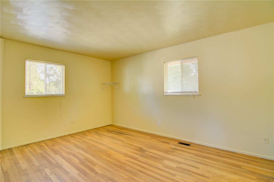 20 Whippoorwill Drive Decatur, IL 62526 - Photo 12 of 33 Master bedroom