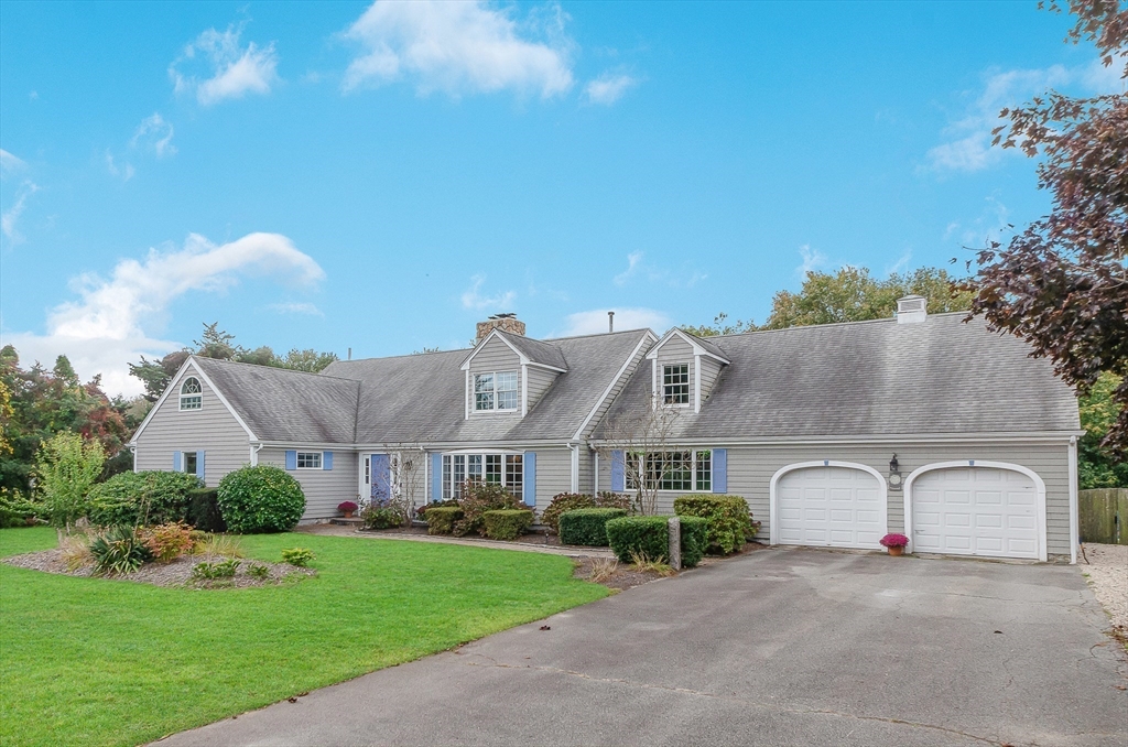 9 Hitching Post Road Mattapoisett, MA 02739 - Photo 2 of 36