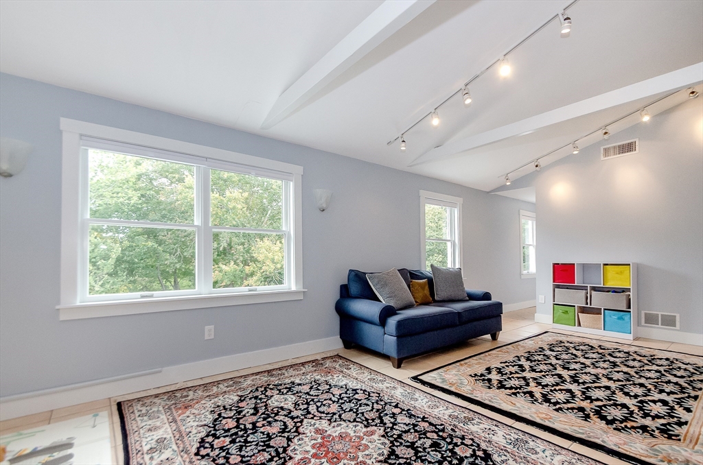 9 Hitching Post Road Mattapoisett, MA 02739 - Photo 21 of 36