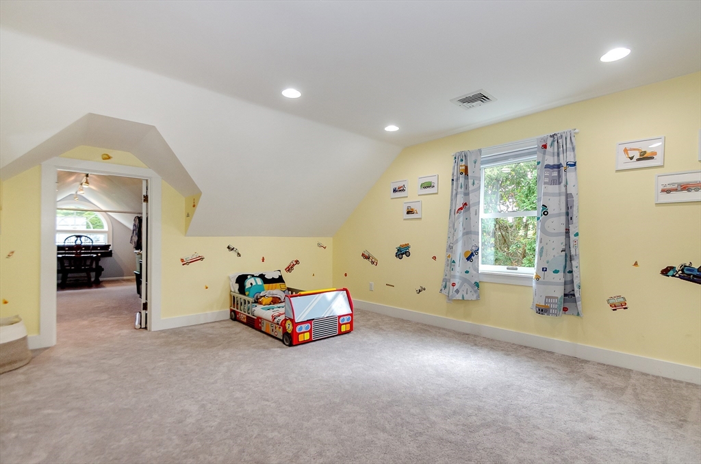 9 Hitching Post Road Mattapoisett, MA 02739 - Photo 24 of 36