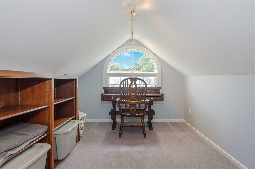 9 Hitching Post Road Mattapoisett, MA 02739 - Photo 25 of 36