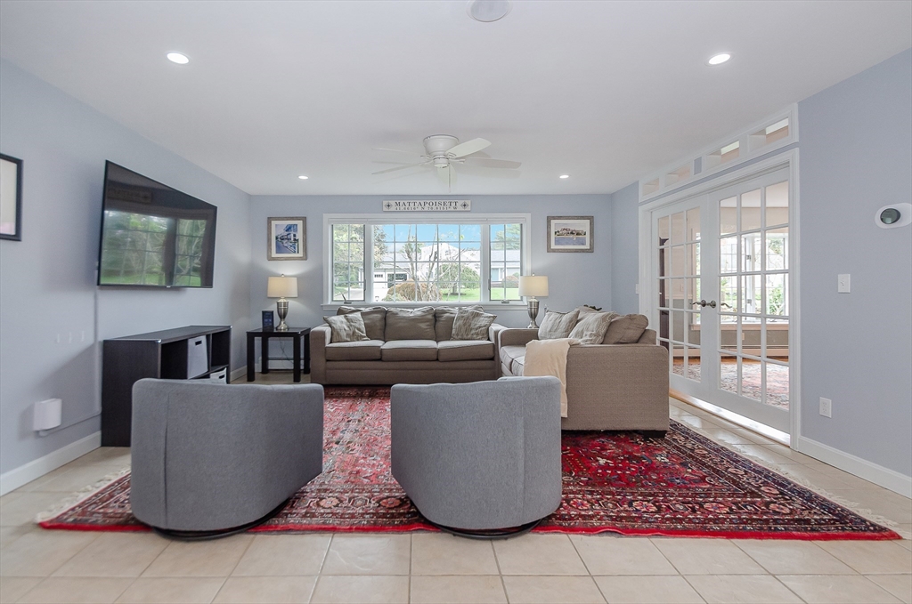 9 Hitching Post Road Mattapoisett, MA 02739 - Photo 7 of 36