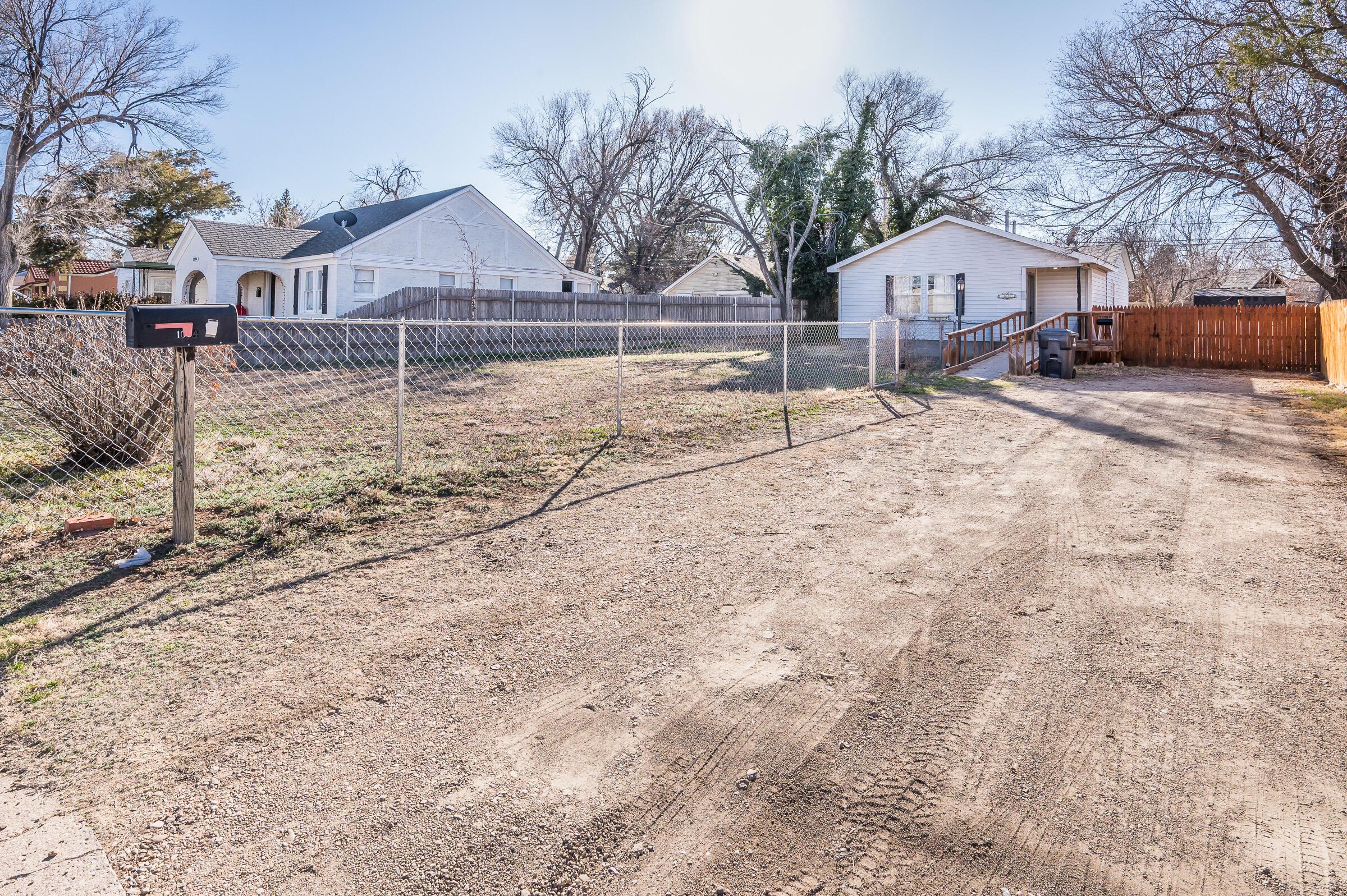 1004 Hillcrest Street Amarillo, TX 79106 - Photo 2 of 17 Front