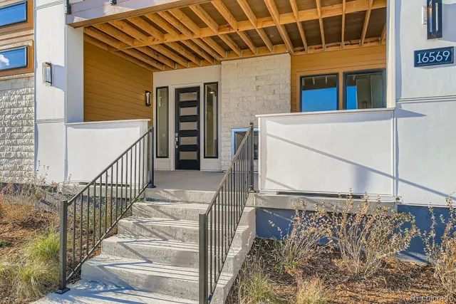 a view of entryway with wooden floor