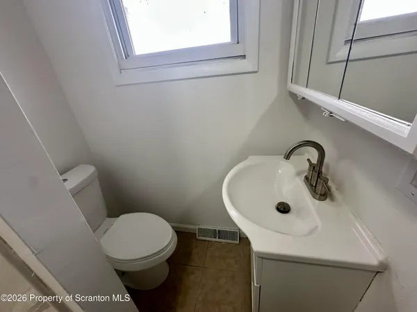 $1,100 | 194 Nicholson Street, Wilkes Barre, PA 18702