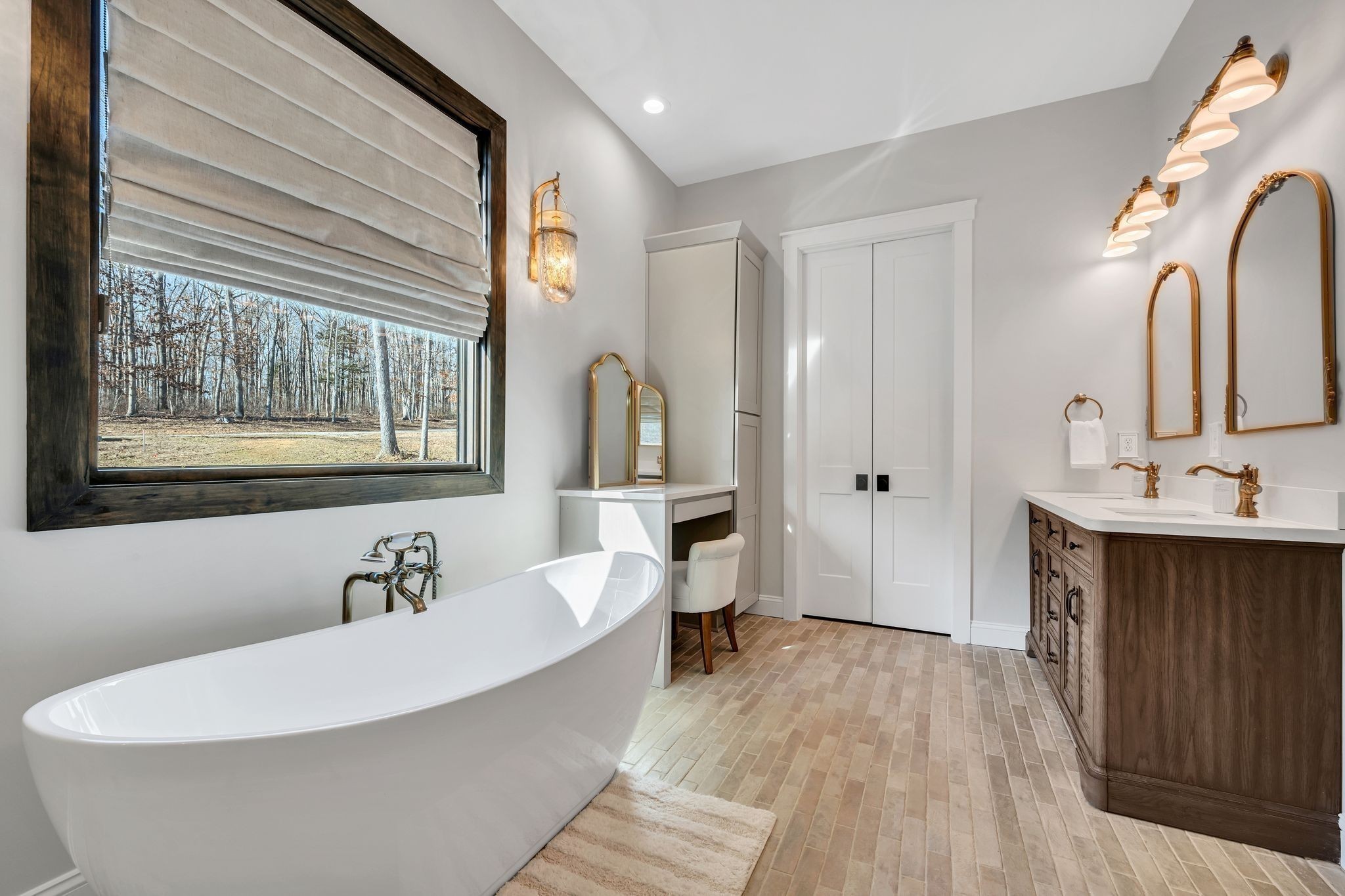 673 Billy Wynn Road Dickson, TN 37055 - Photo 31 of 56 a bathroom with a bathtub and a sink