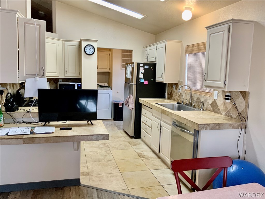 1653 Talc Road Bullhead City, AZ 86442 - Photo 11 of 39 Gallery Image 11