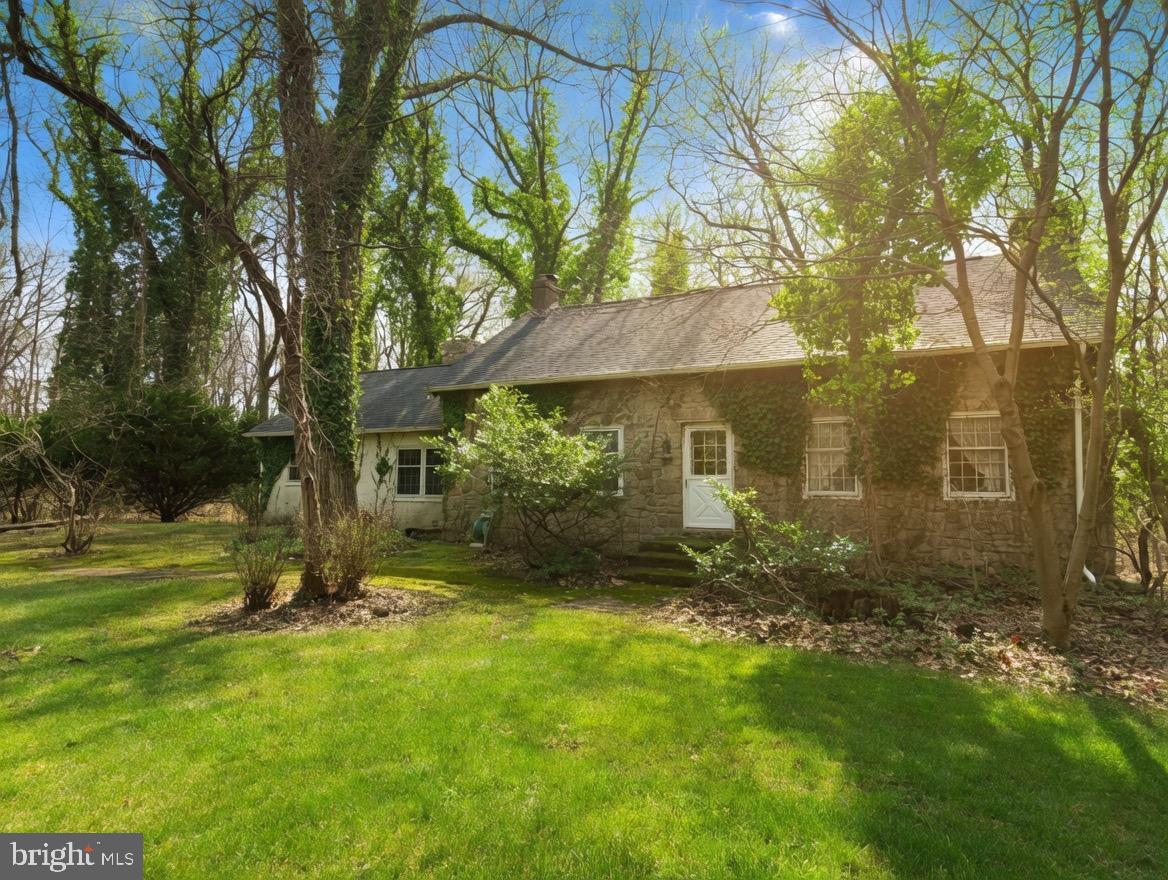 1258 Jaine Lane Spring City, PA 19475 - Photo 2 of 34