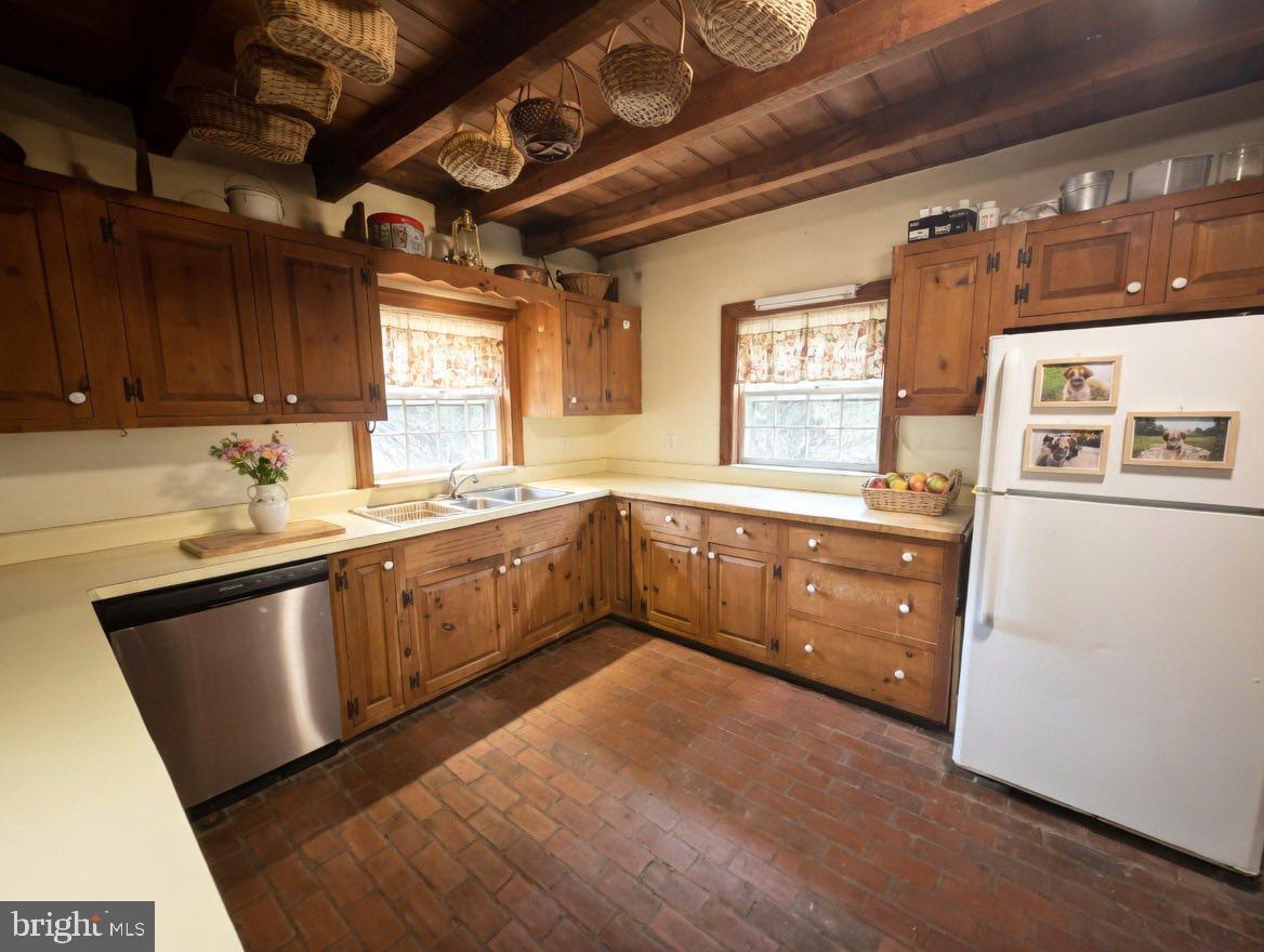 1258 Jaine Lane Spring City, PA 19475 - Photo 6 of 34