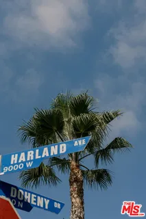 $2,925,000 | 702 North Doheny Drive, Unit TH5, West Hollywood, CA 90069