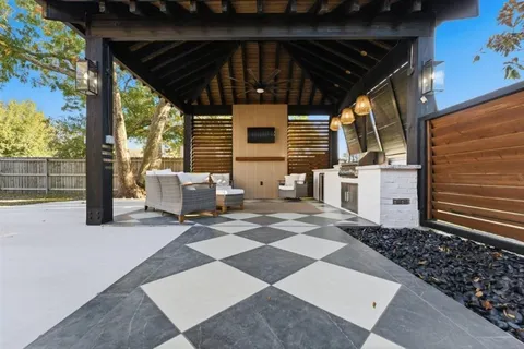 $1,080,000 | 1505 Bellevue Street, Lake Charles, LA 70601