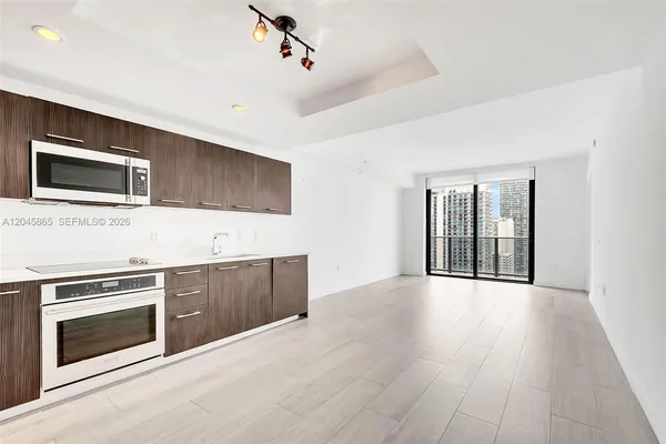 $4,000 | 55 Southwest 9th Street, Unit 3104, Miami, FL 33130