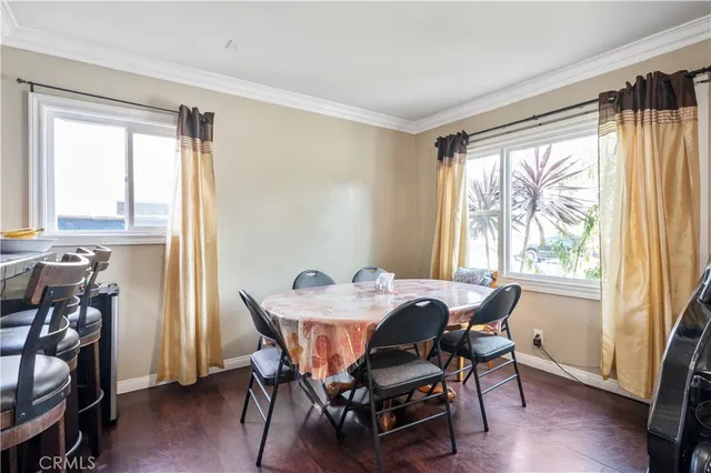 $829,900 | 1037 South Tajauta Avenue, Compton, CA 90220