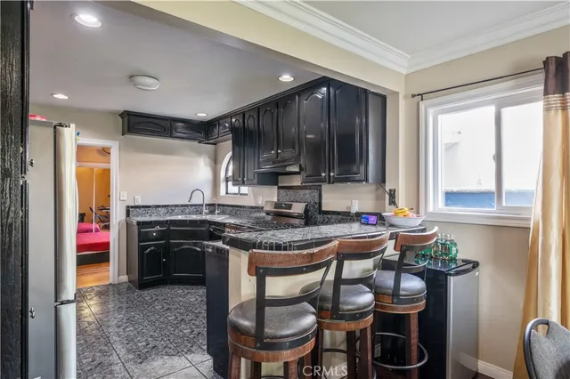 $829,900 | 1037 South Tajauta Avenue, Compton, CA 90220