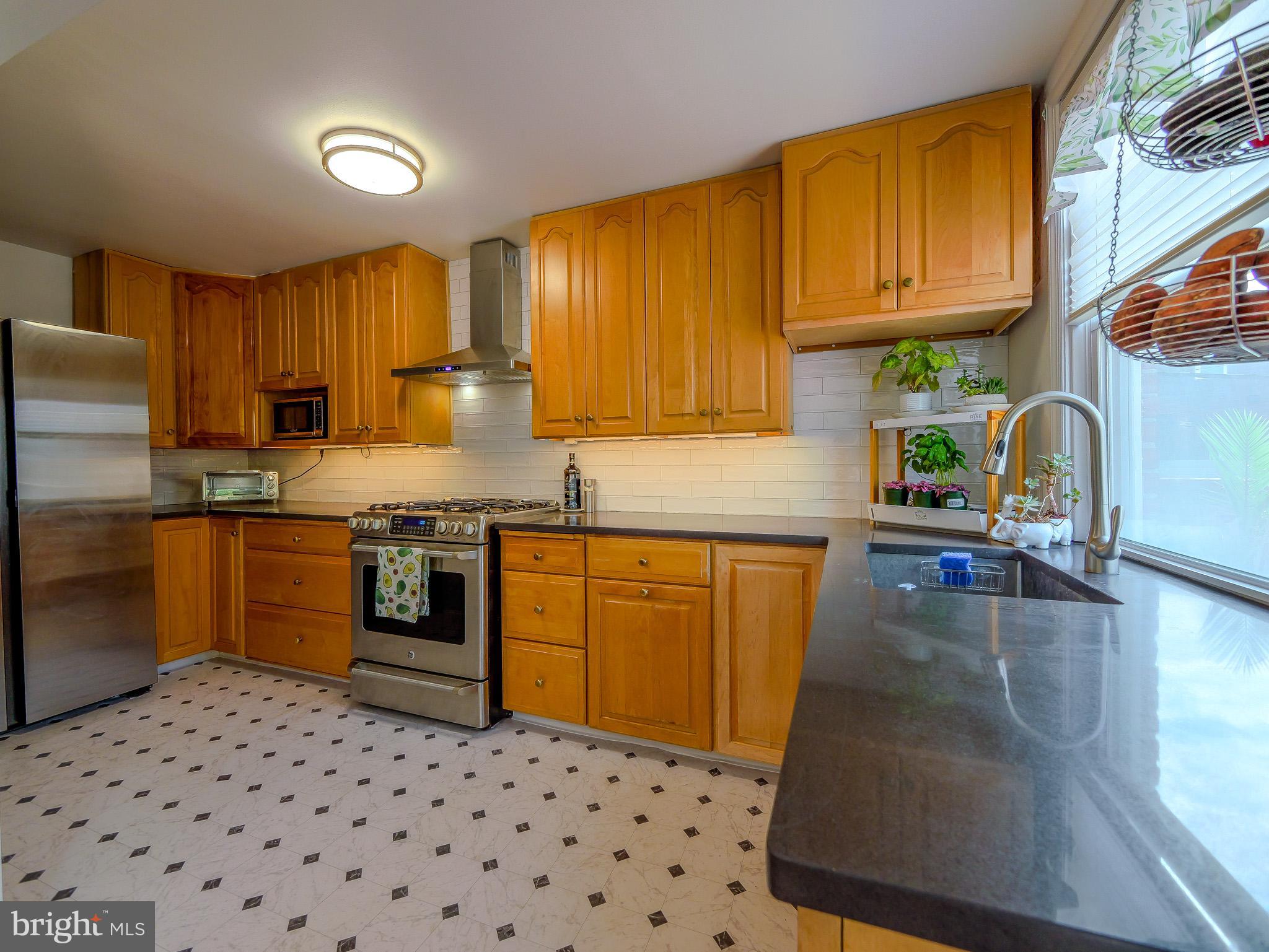 854 Gainsboro Road Drexel Hill, PA 19026 - Photo 14 of 45