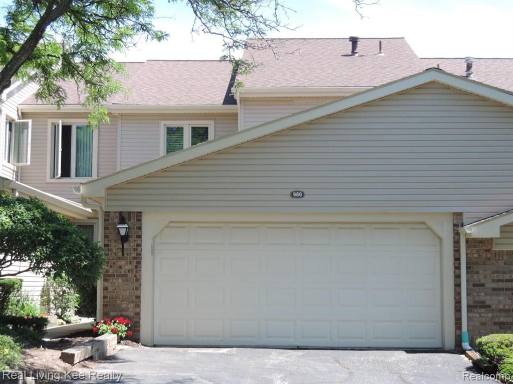 980 Golfview Court Rochester Hills, MI 48307 - Photo 42 of 43
