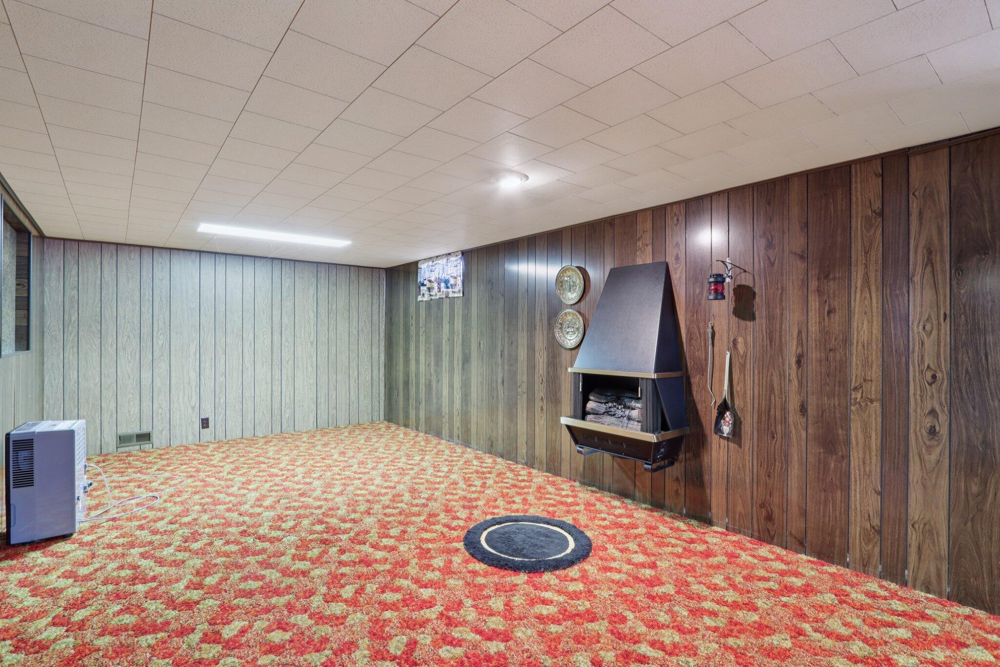 5341 North 49th Street, Unit 5343 Milwaukee, WI 53218 - Photo 36 of 50 40-web-or-mls-N 49th St 5343-S1112-040