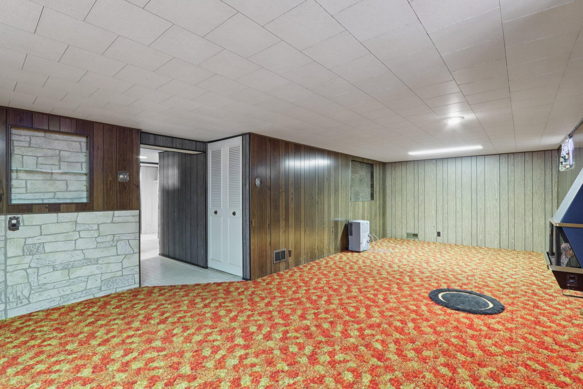 5341 North 49th Street, Unit 5343 Milwaukee, WI 53218 - Photo 37 of 50 41-web-or-mls-N 49th St 5343-S1112-041