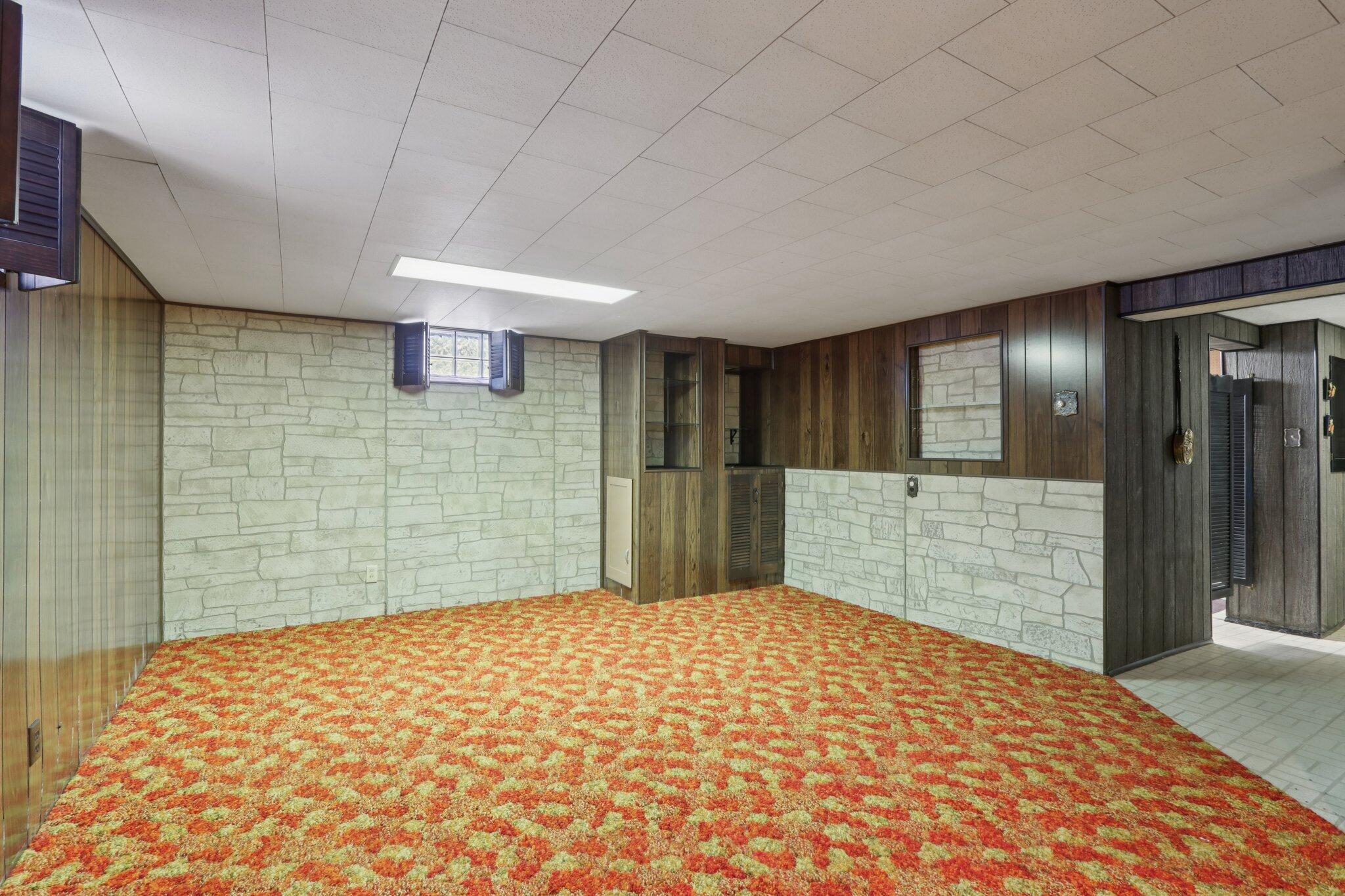 5341 North 49th Street, Unit 5343 Milwaukee, WI 53218 - Photo 38 of 50 42-web-or-mls-N 49th St 5343-S1112-042