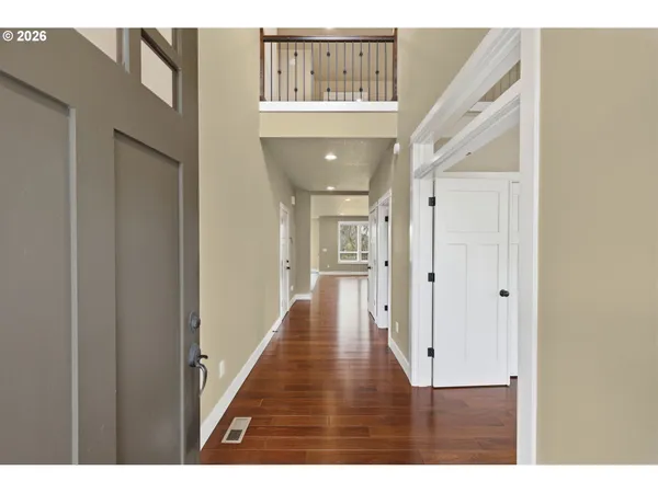 $915,000 | 1930 Sterling Park Place, Eugene, OR 97408