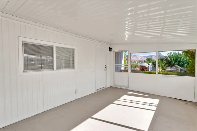 $265,000 | 19242 Westlawn Street, Hesperia, CA 92345