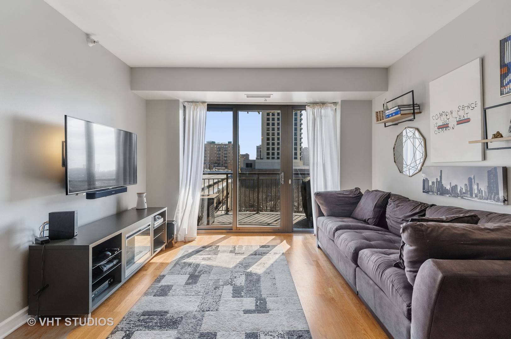 1155 South State Street, Unit C504 Chicago, IL 60605 - Photo 3 of 14