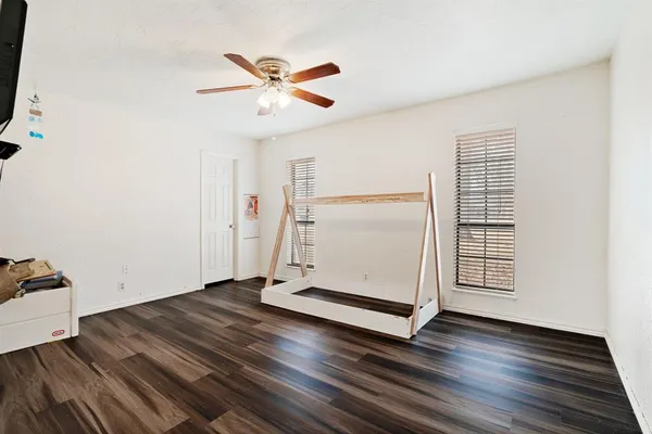 $249,900 | 835 39th Street Southeast, Paris, TX 75462