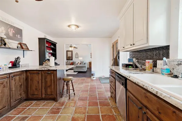 $249,900 | 835 39th Street Southeast, Paris, TX 75462