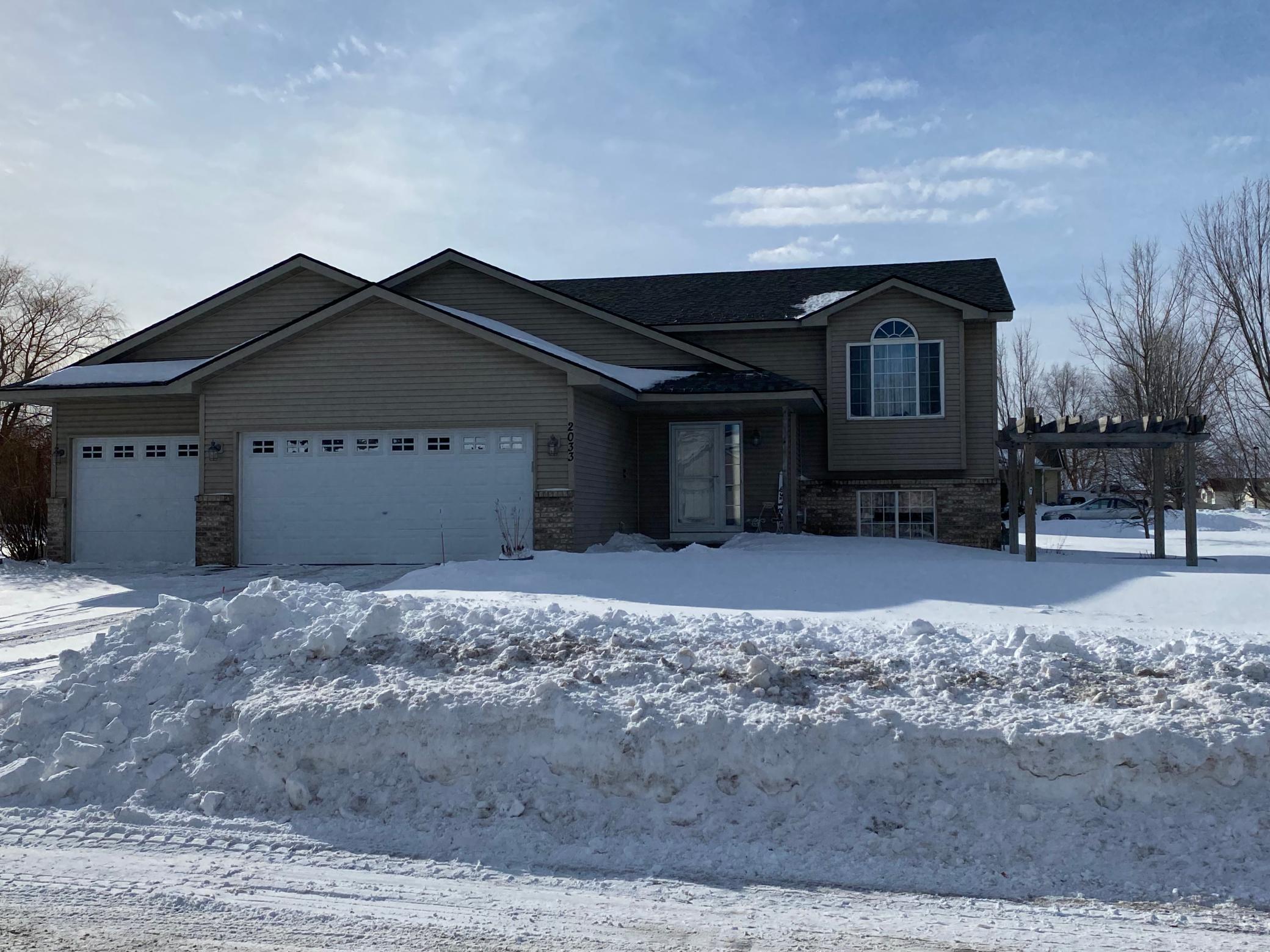2033 Joe's Lake Road Cambridge, MN 55008 - Photo 1 of 1 Gallery Image 1