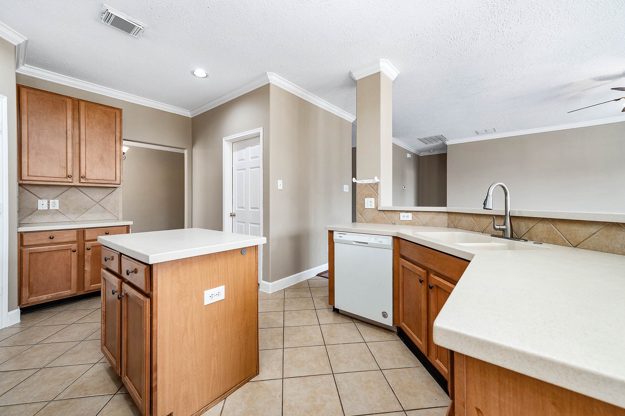 952 Crannog Way Conroe, TX 77301 - Photo 7 of 32