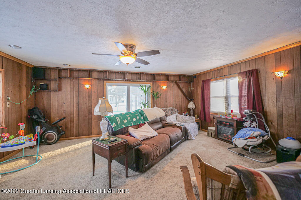 5760 Park Lake Road Bath, MI 48808 - Photo 9 of 24 Living Room