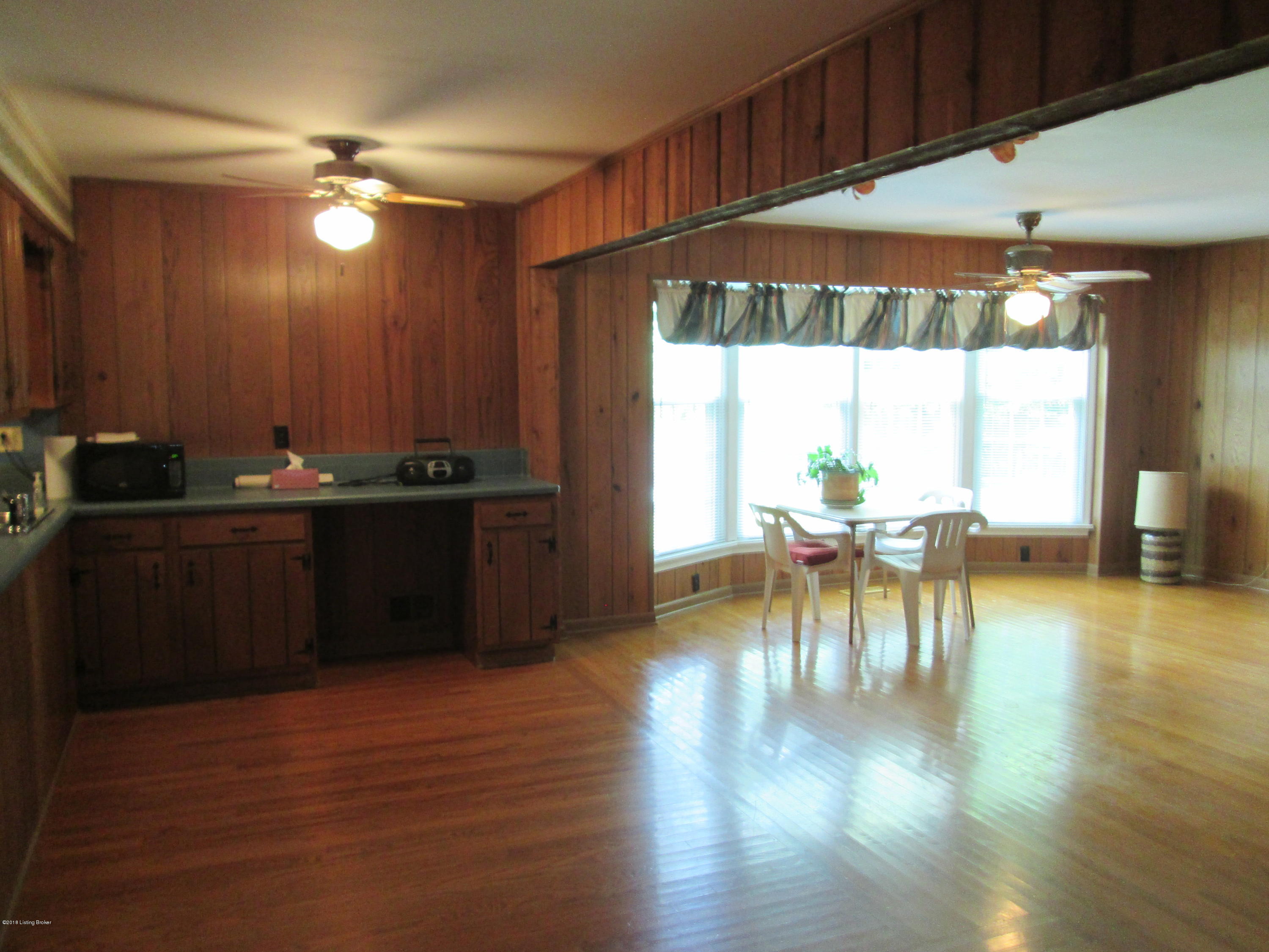 413 Colonel Way Pewee Valley, KY 40056 - Photo 6 of 20 IMG_1487