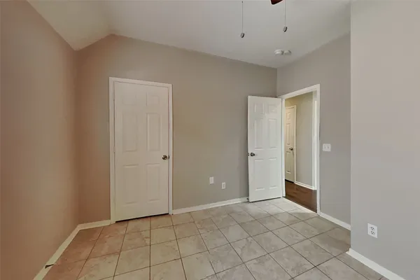 $2,595 | 18 Vista Mill Place, Spring, TX 77382