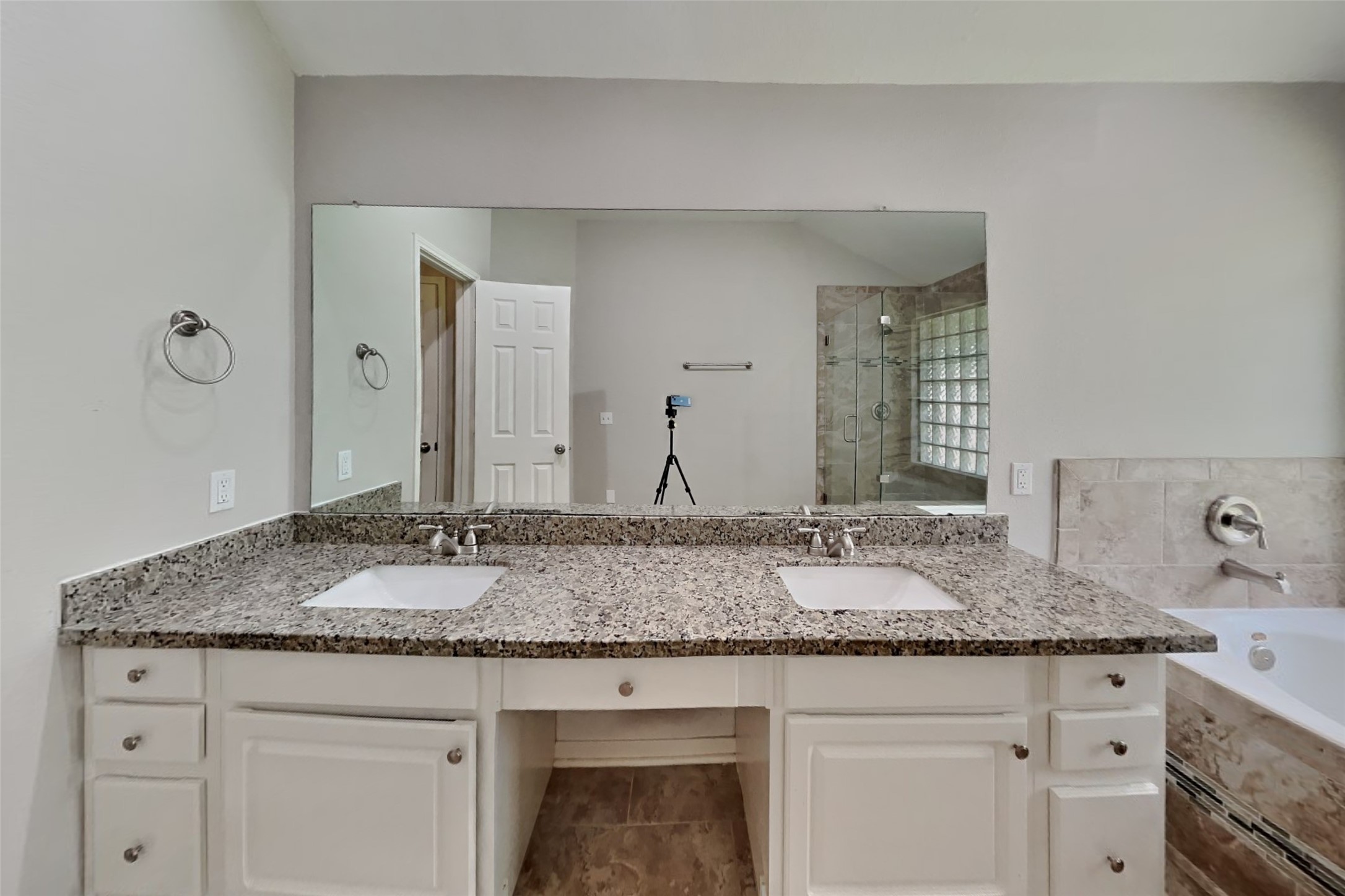 18 Vista Mill Place Spring, TX 77382 - Photo 9 of 18