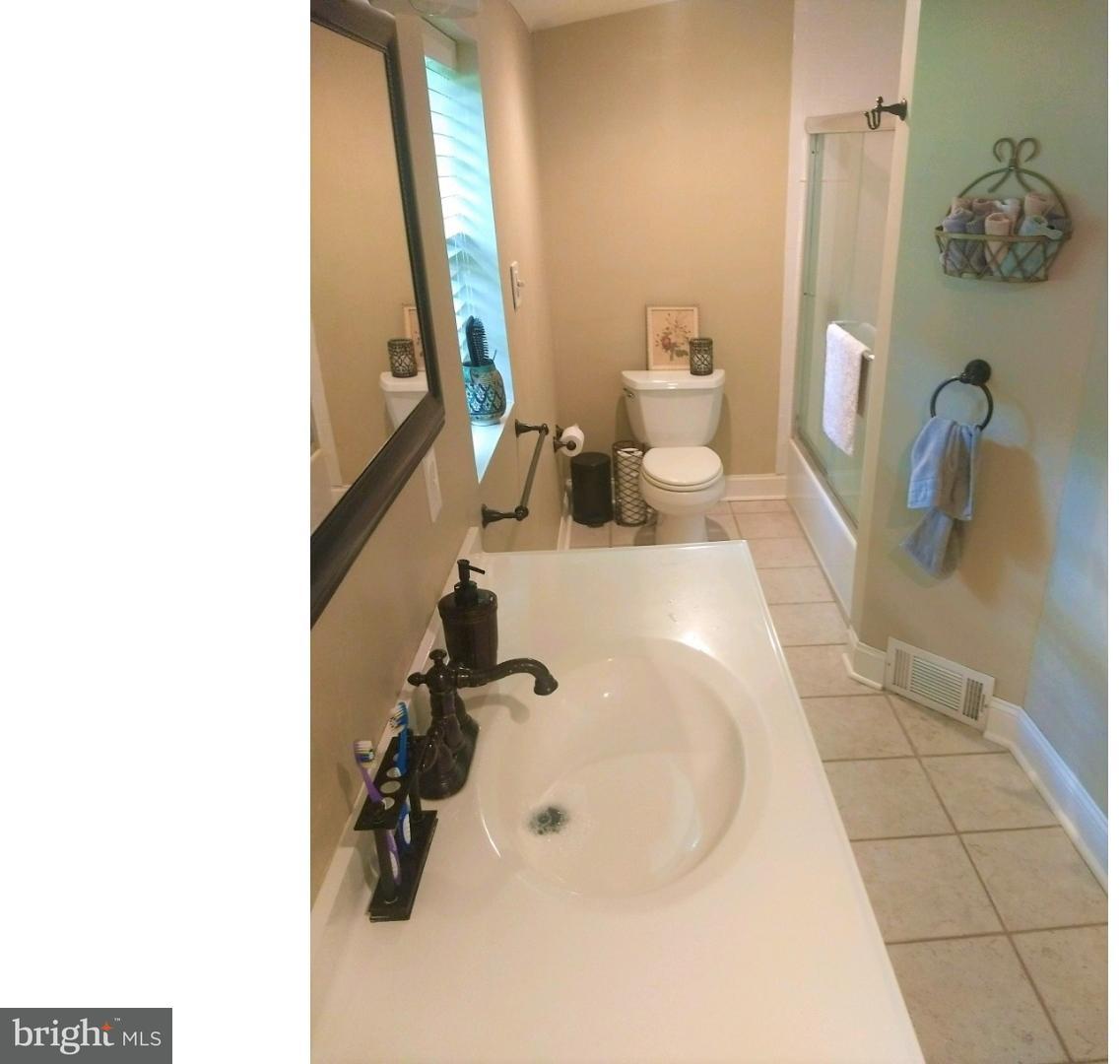 44 Fahnestock Road Malvern, PA 19355 - Photo 7 of 14 Bathroom