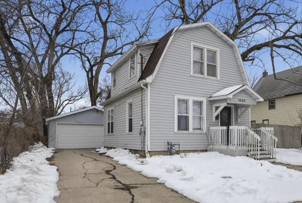 $210,000 | 1634 1st Avenue South, Fargo, ND 58103