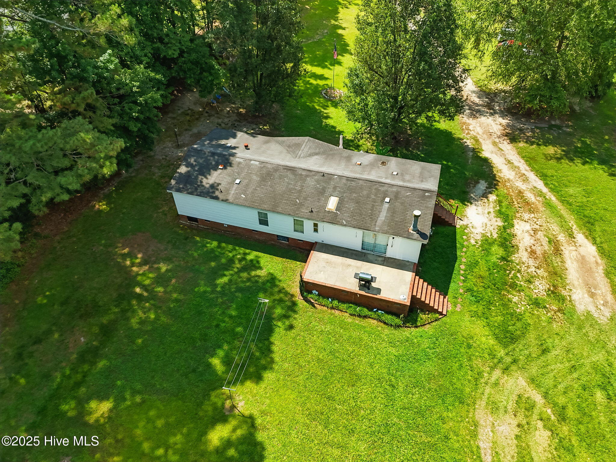 2620 Nahunta Road Pikeville, NC 27863 - Photo 11 of 33 12-web-or-mls-Photo_009